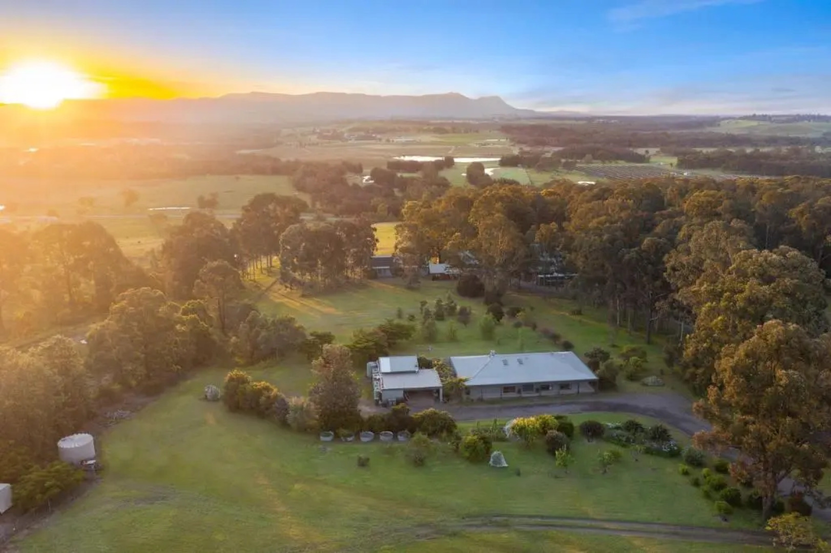 Lovedale Country Views
