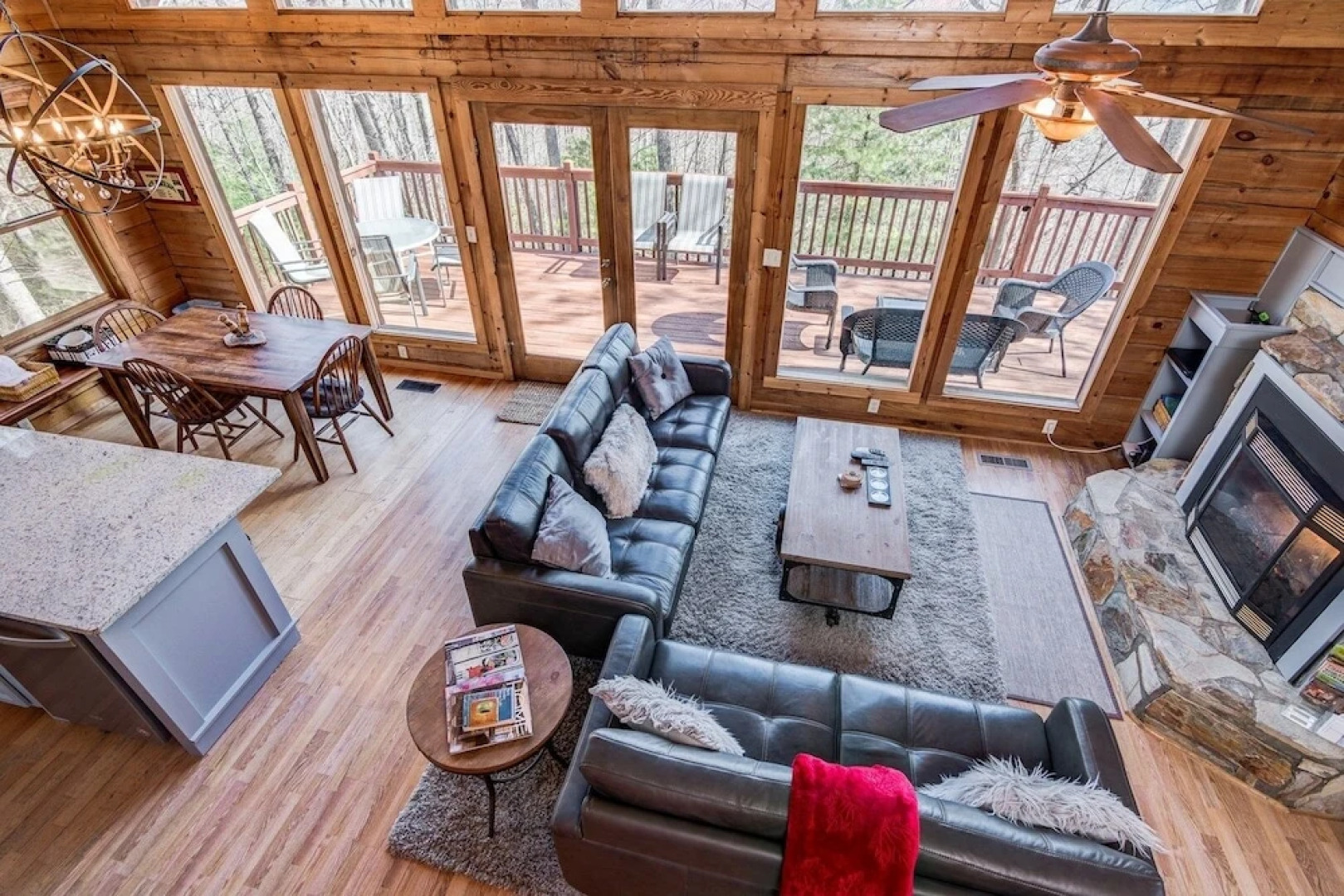 Red Wolf - 2 Br Cabin