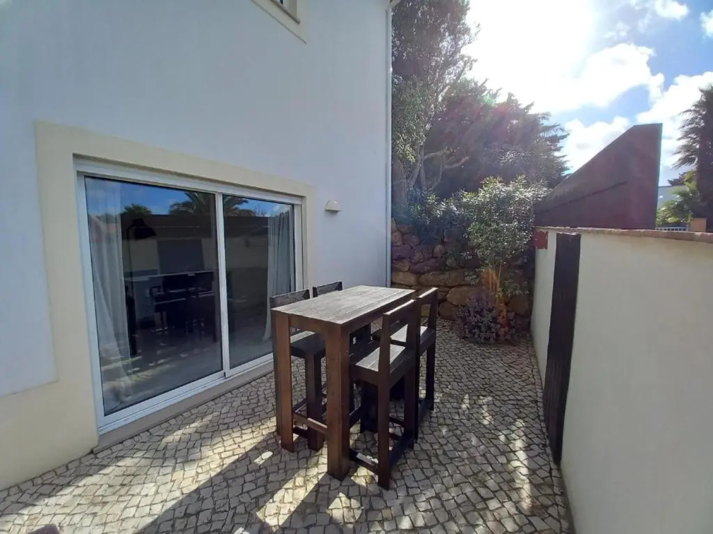 Lopes Apartment - Belch1952