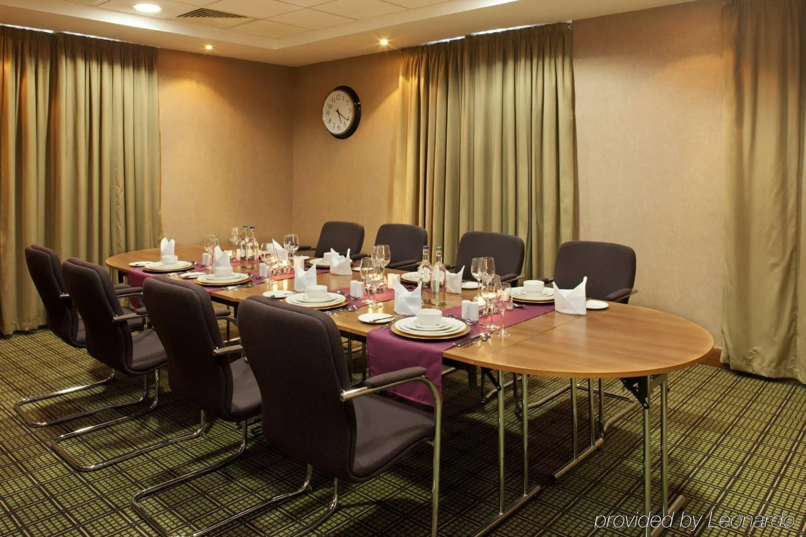 Holiday Inn Stevenage by IHG