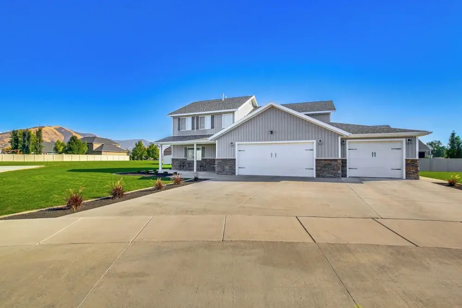 Utah Retreat w/ Patio, Gas Grill & Mountain Views!