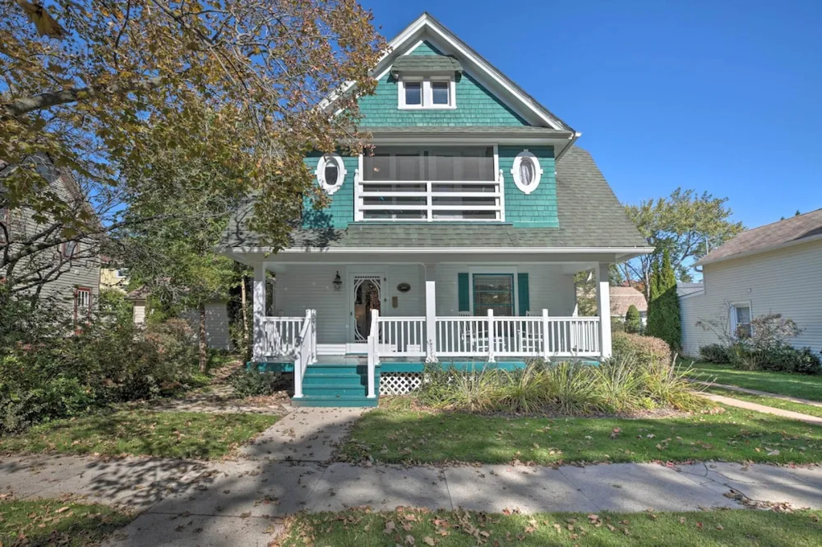 Luxe Lake Geneva Retreat in Downtown!