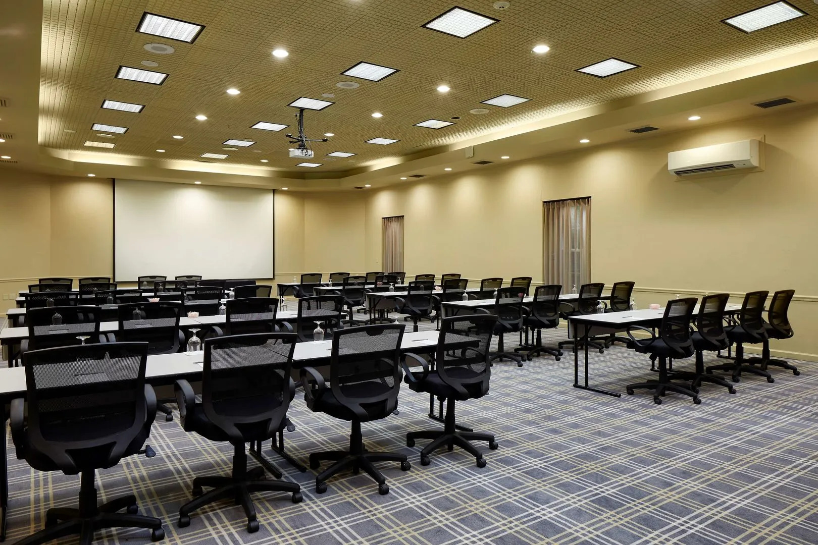 Tarrytown House Estate