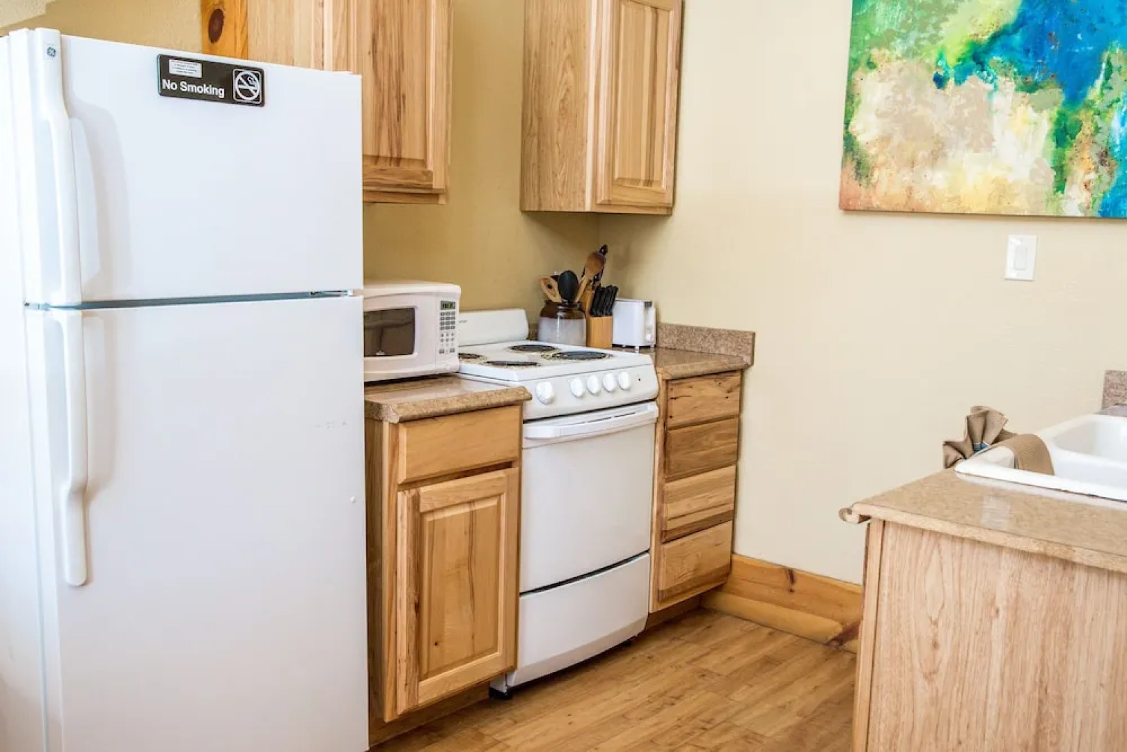 River Rd. Treehouses- Whippoorwill Haus 1 Bedroom 1 Bathroom Cabin