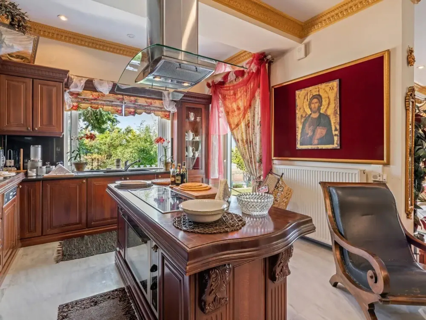 Lavish Villa in Archaia Korinthos With Swimming Pool