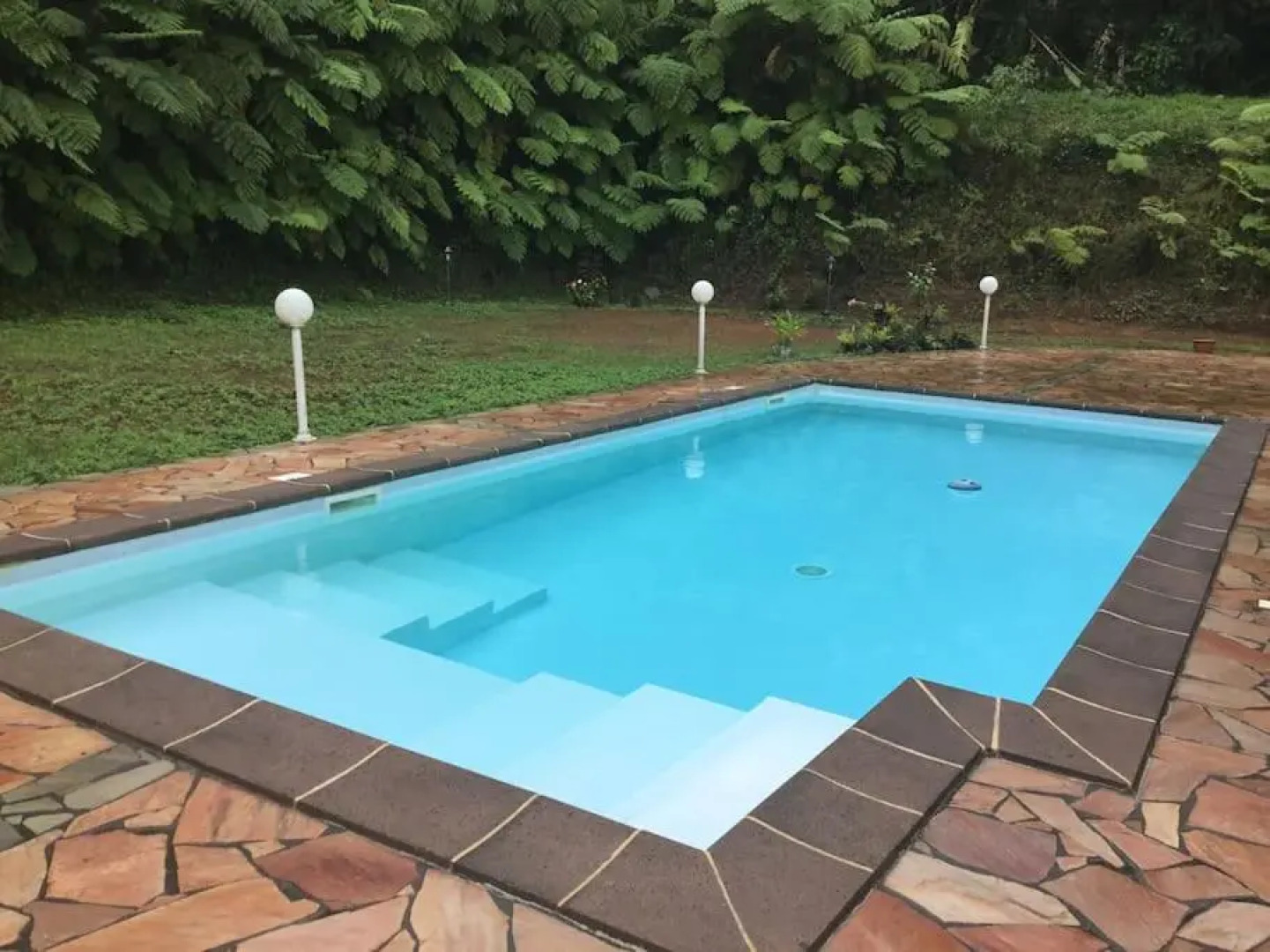 Les Lucioles 2 Beau T3 en forêt tropicale avec piscine