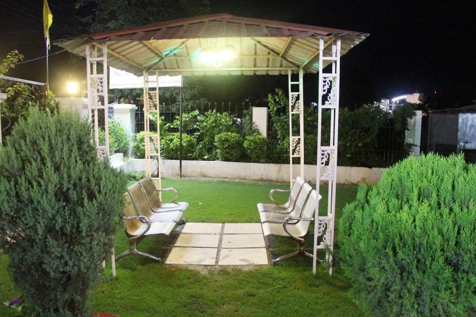 OYO 969 Hotel Khanna Palace