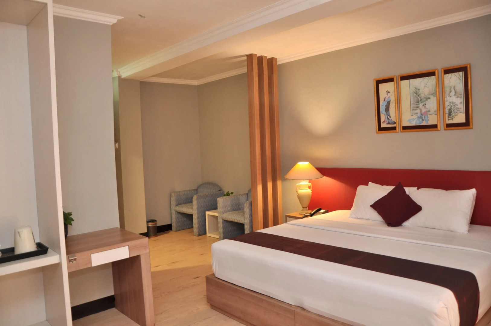 Royal Hotel and Convention Tretes