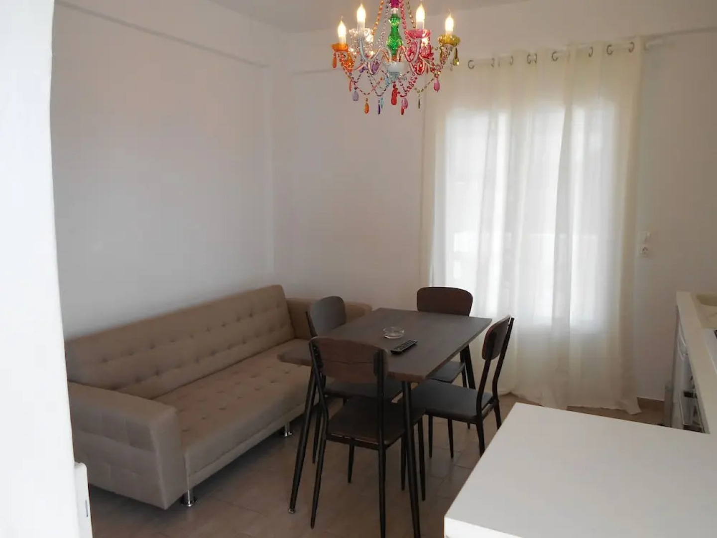 Dahlia Apartments and Studios