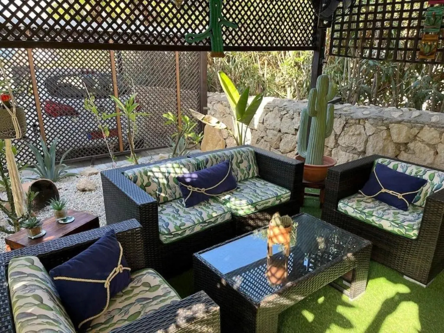 4 Bedroom (Sleeps 8) Villa in Esentepe