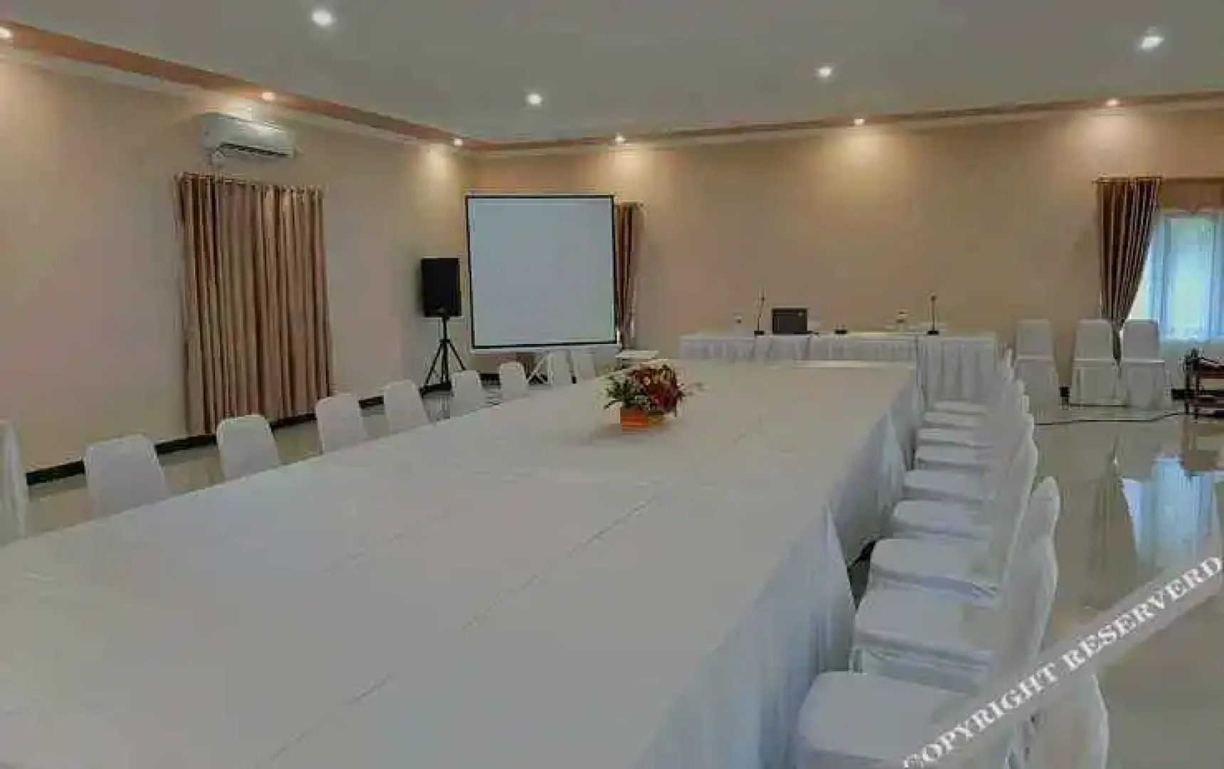 Sunrise Hotel Larantuka