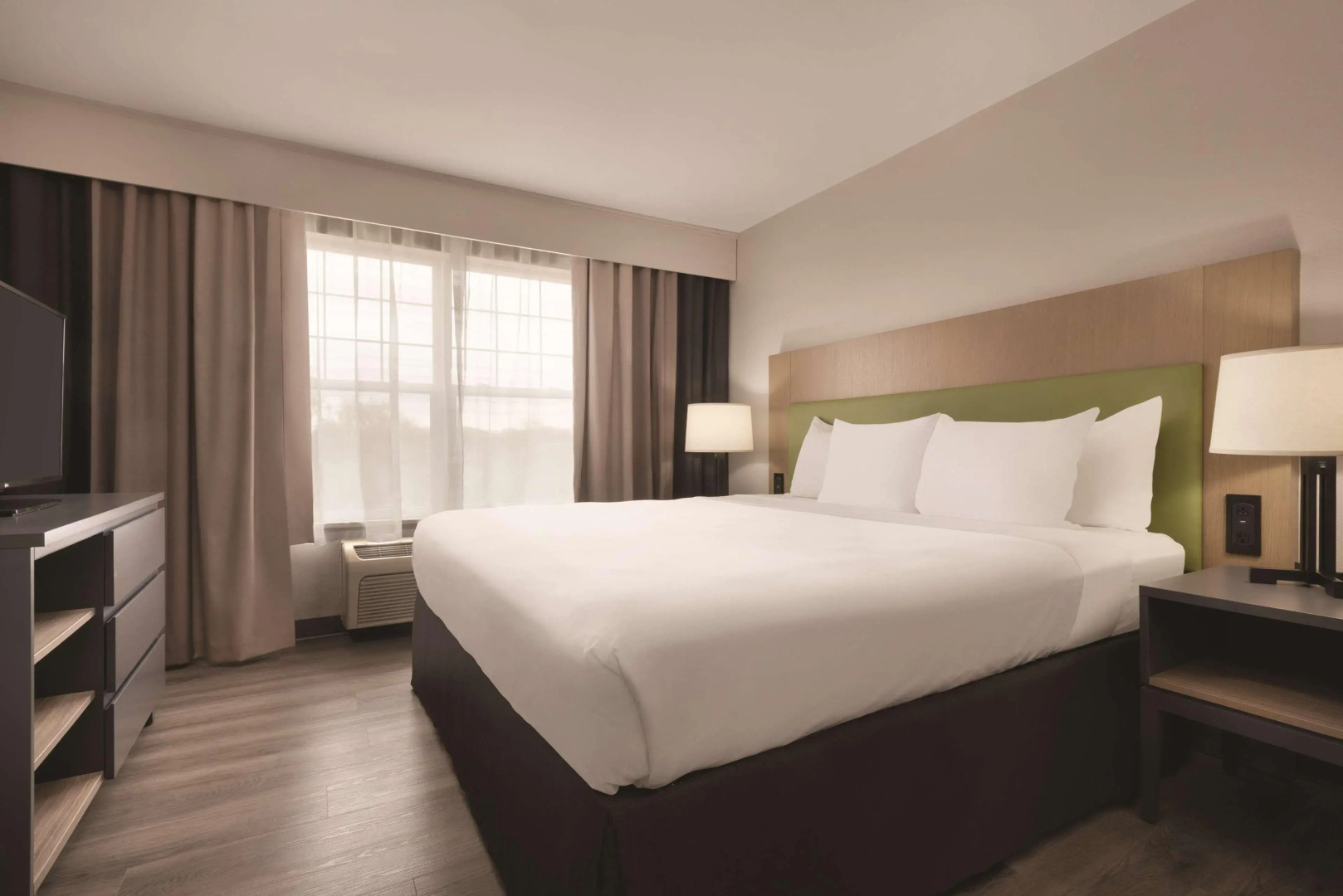 Country Inn & Suites by Radisson, Cedar Falls, IA