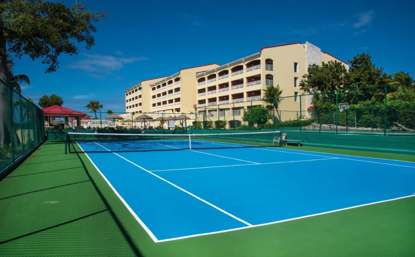Simpson Bay Resort, Marina & Spa