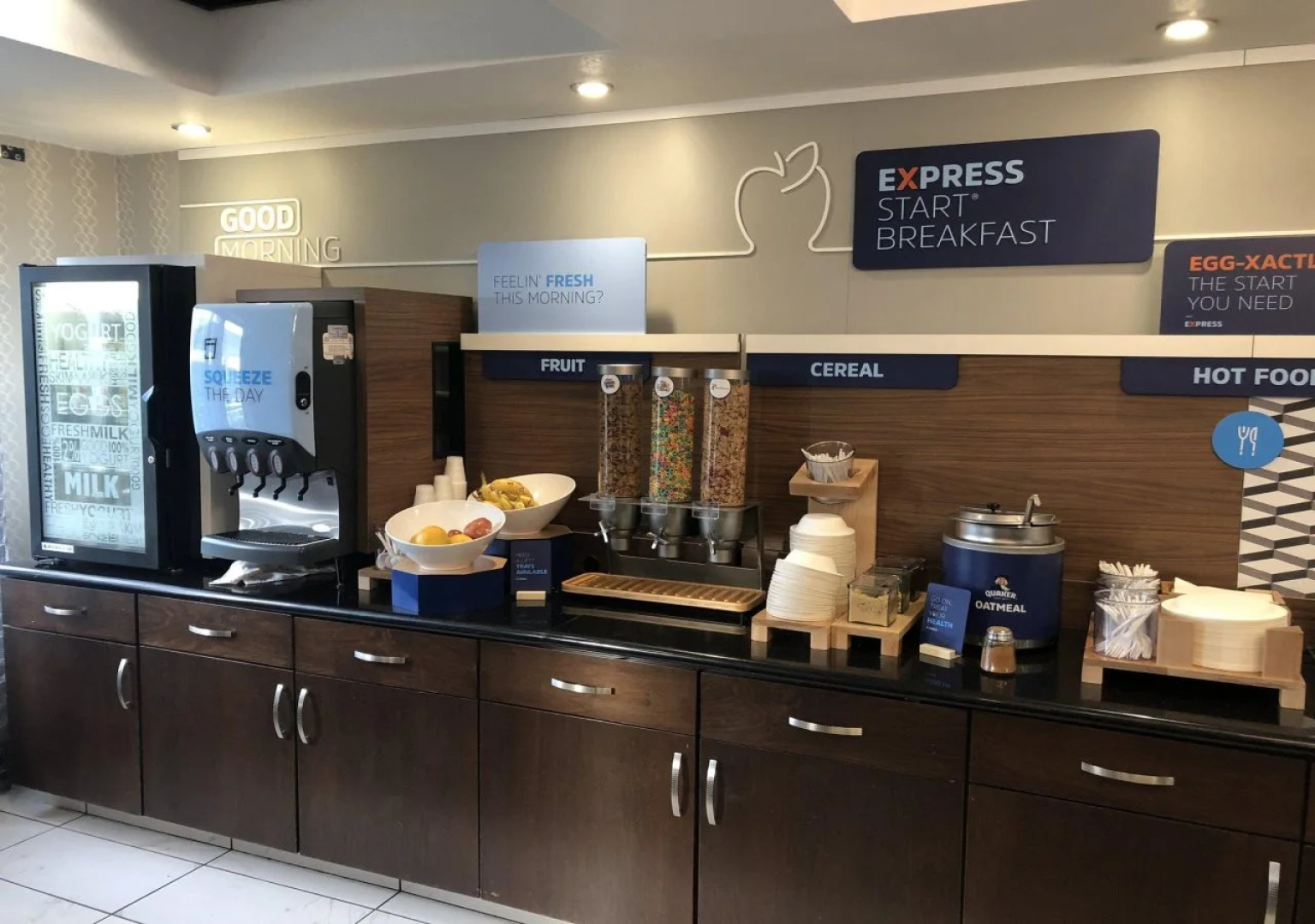 Holiday Inn Express & Suites Greenfield by IHG