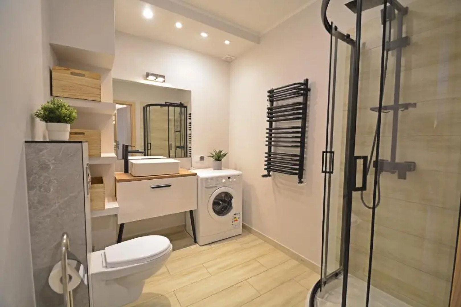 Apartamenty Bryza - Debina