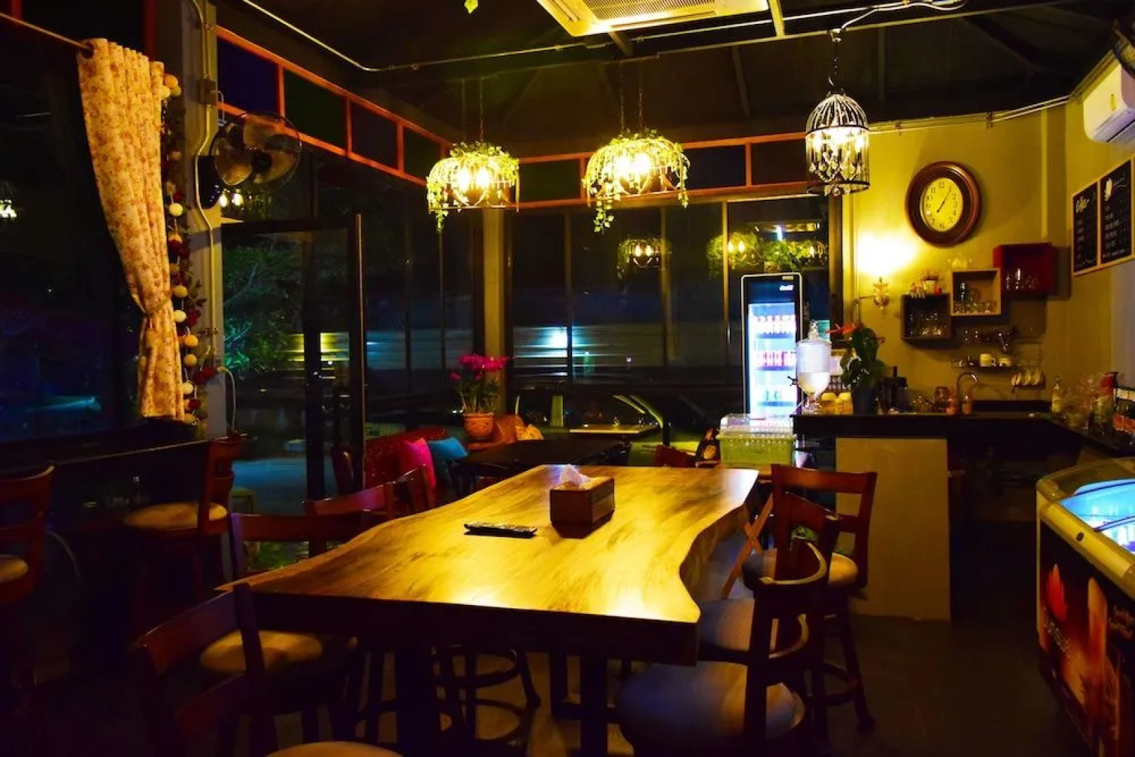 Nantharom Hotel and Restaurant