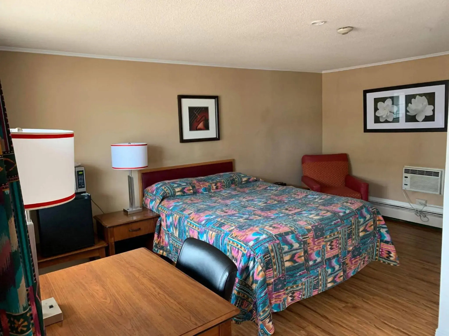 Stonehouse Motel and Restaurant