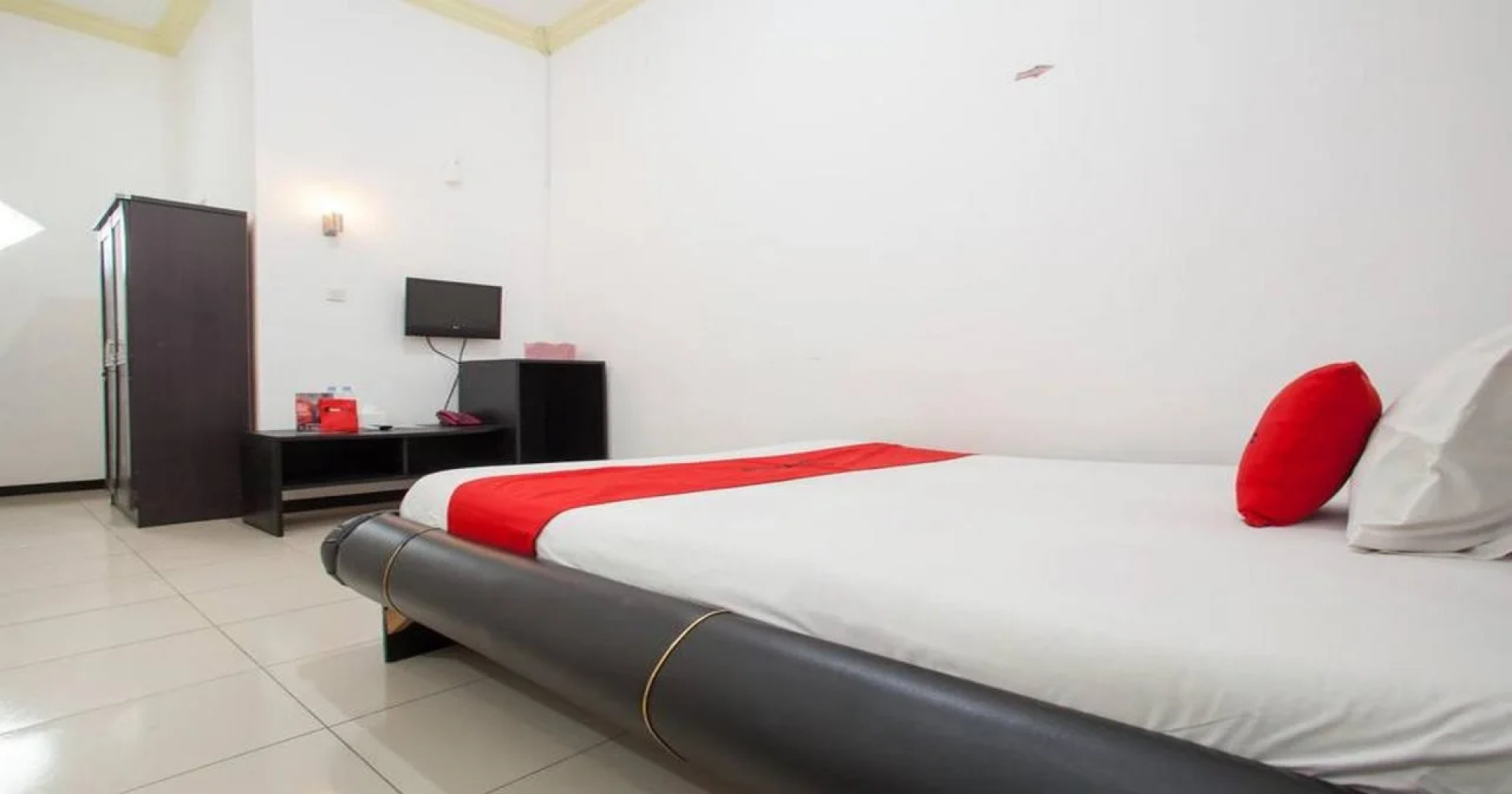 Hotel Santana Syariah by Reddoorz