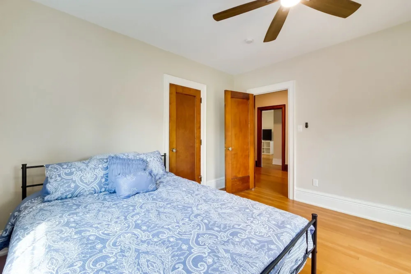 Cleveland Heights Retreat: Close to Everything!