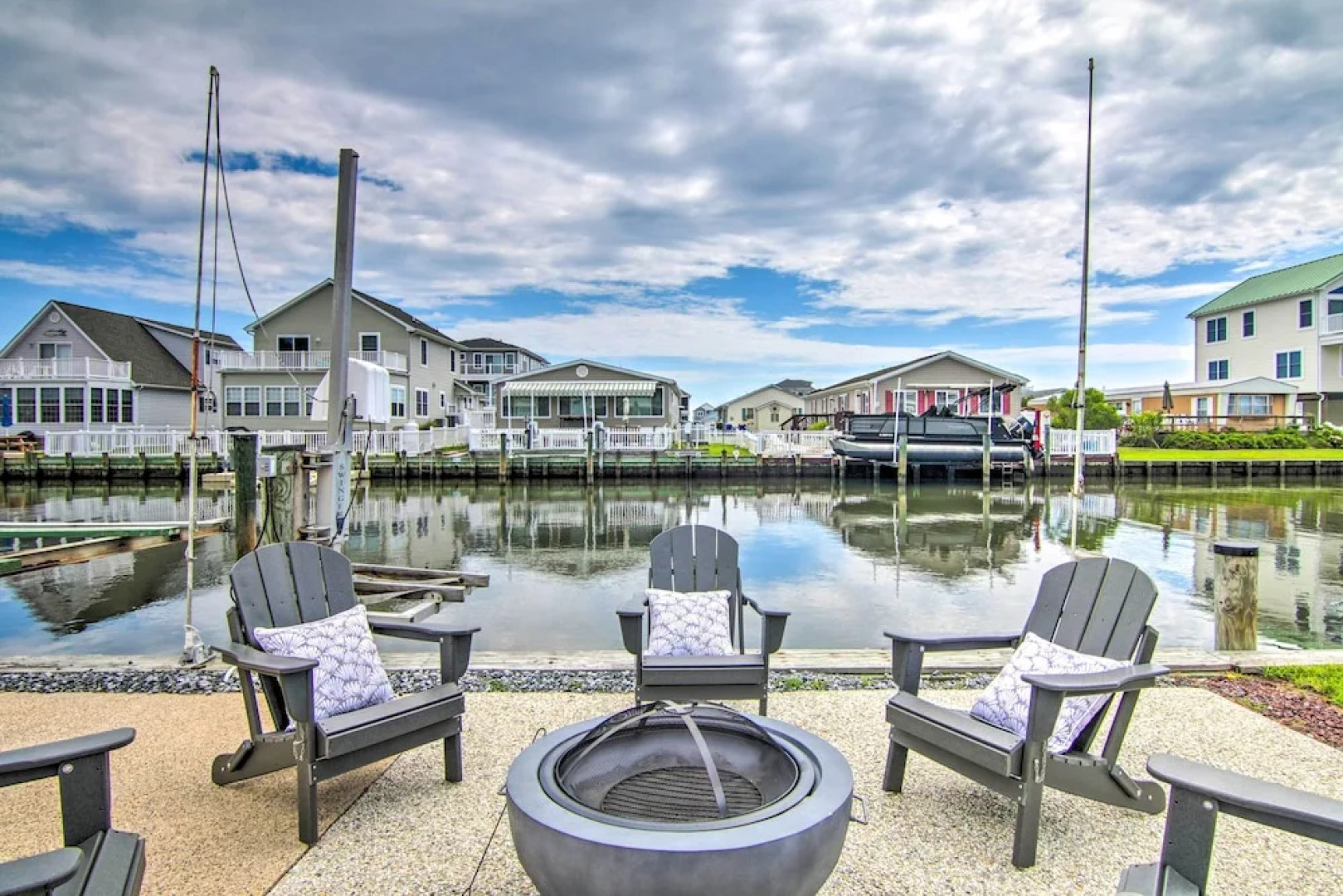Fire Pit + Views: Canal-front Fenwick Island Home