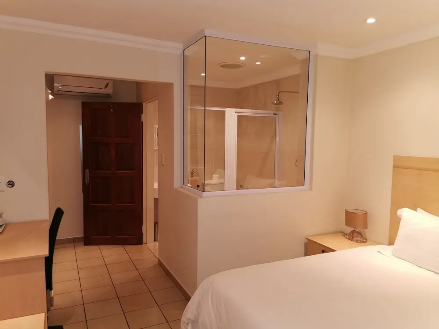 17 on 13th Guest House