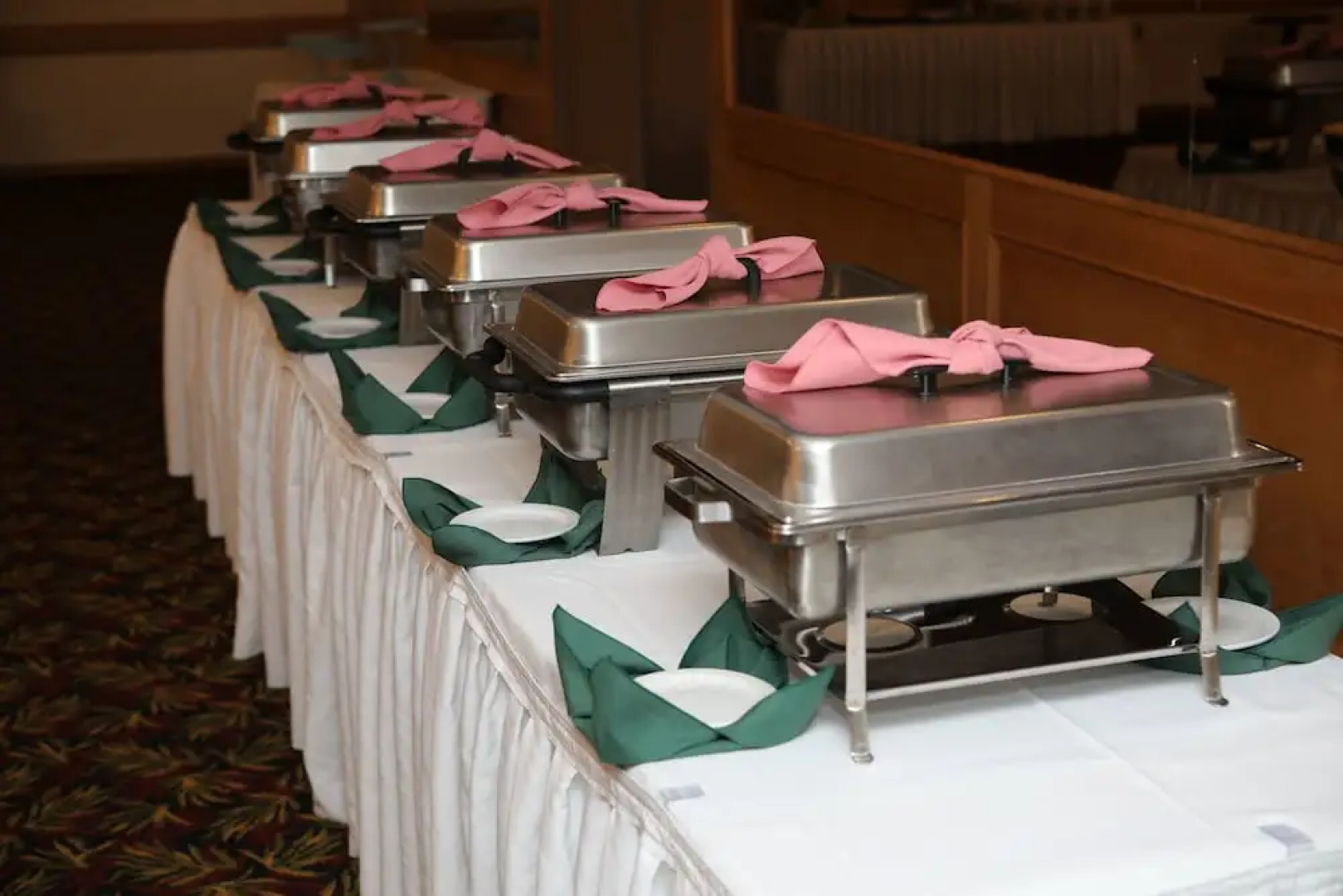 Continental Inn & Suites