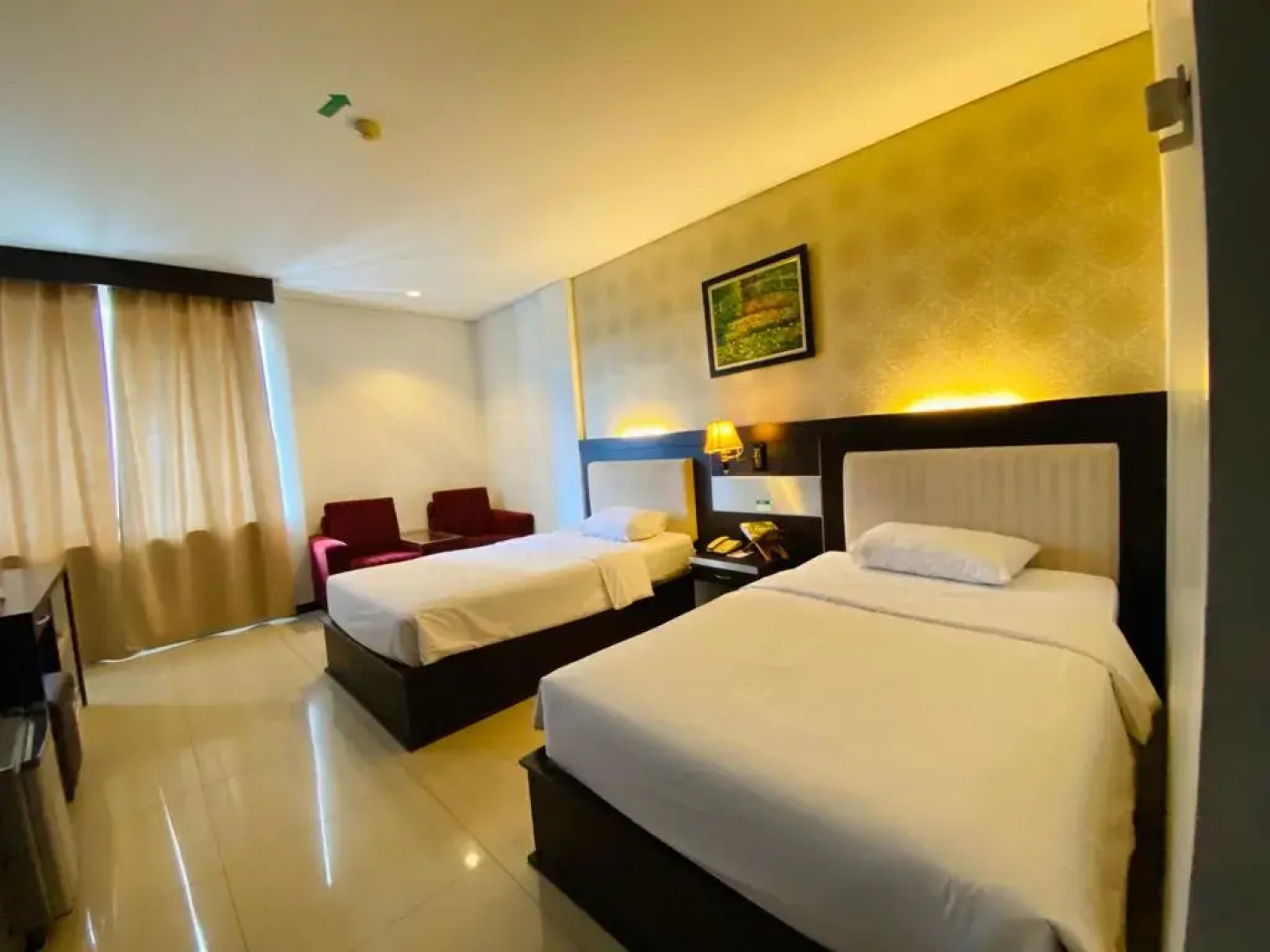 Zahra Syariah Hotel