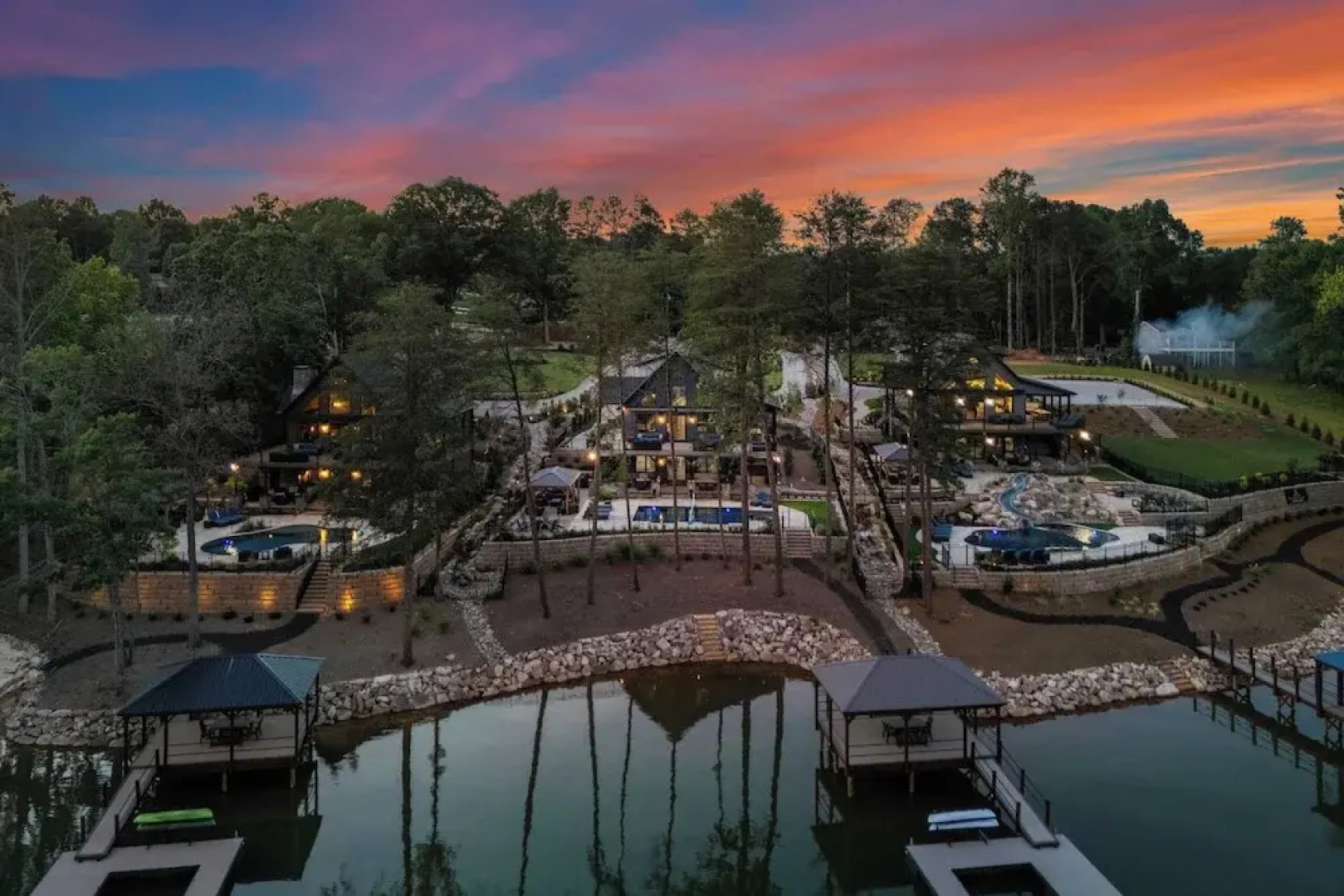 The Lodges Avantstay Lakefront, Sleeps 66 Pools, Docks, Theaters, Views