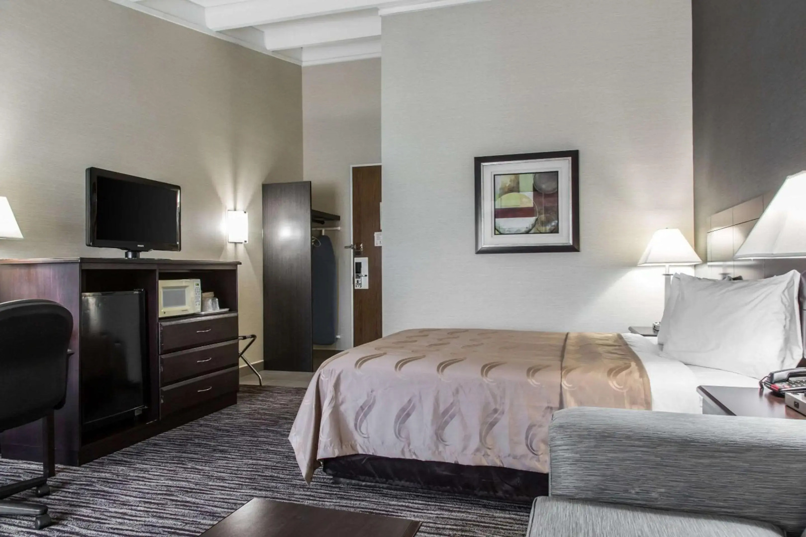 Quality Inn & Suites Danbury near University