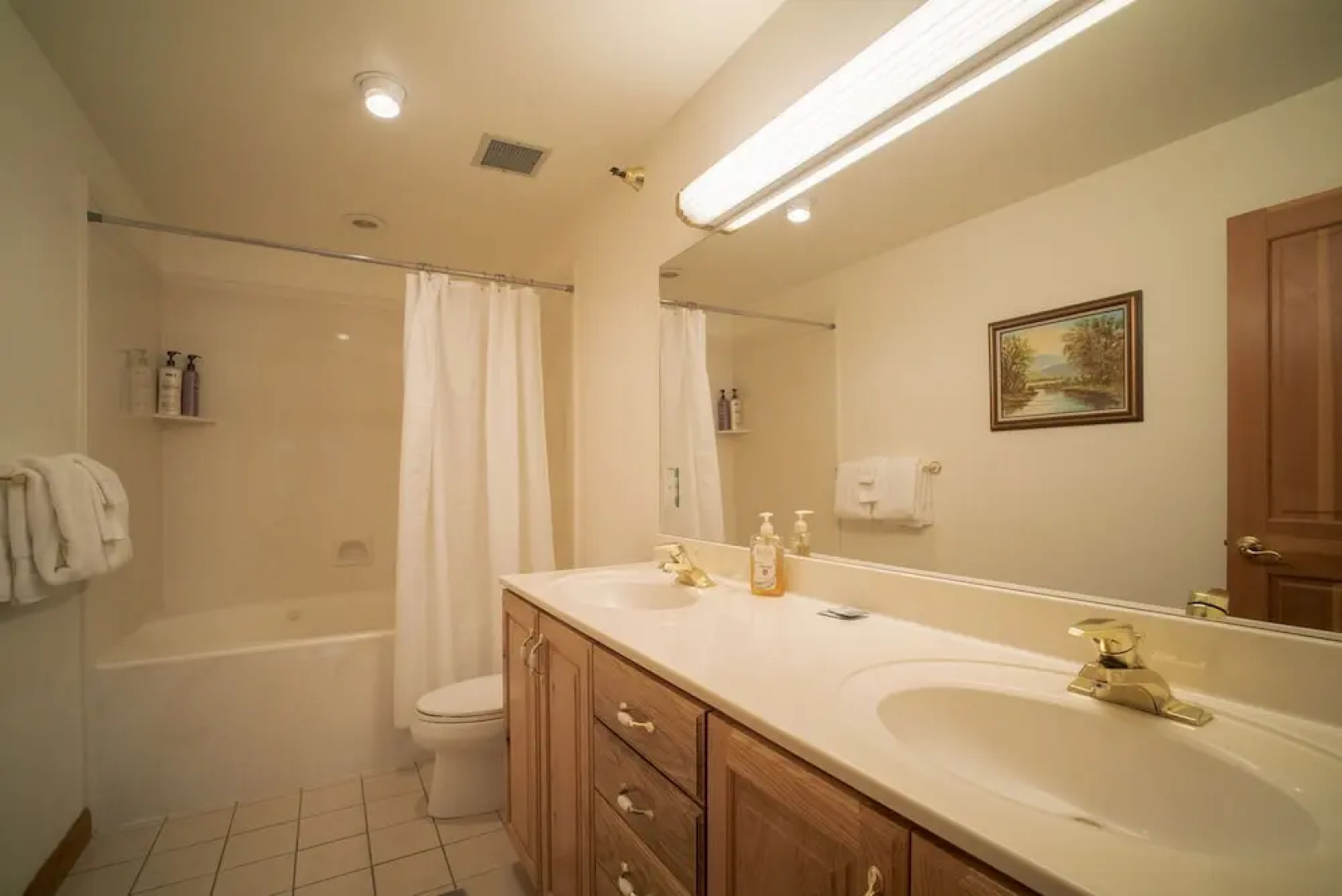 3 Bedroom 3 Bathroom Chalet 719