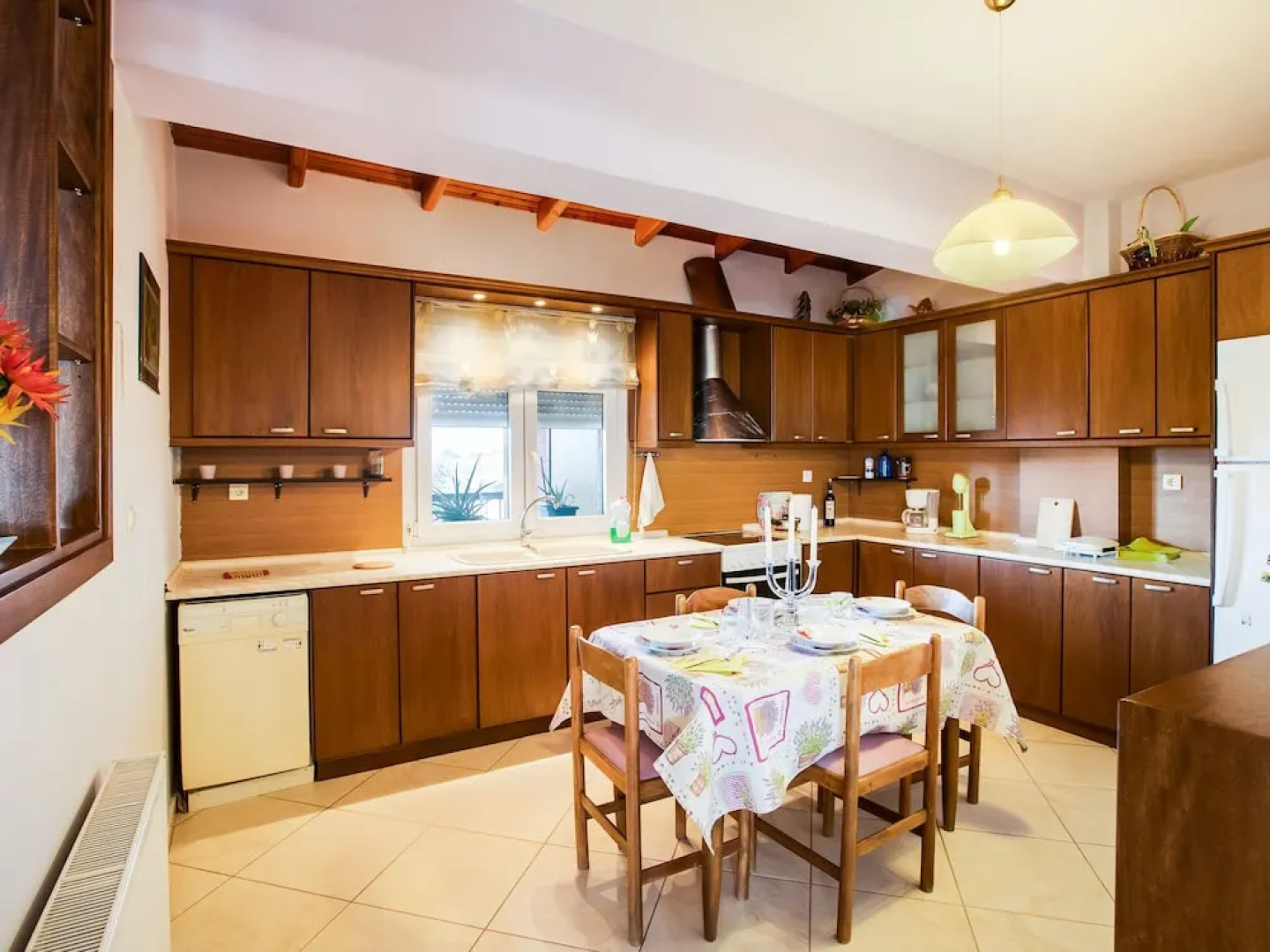 Quaint Farmhouse in Plagiari surrounded with Olive Trees