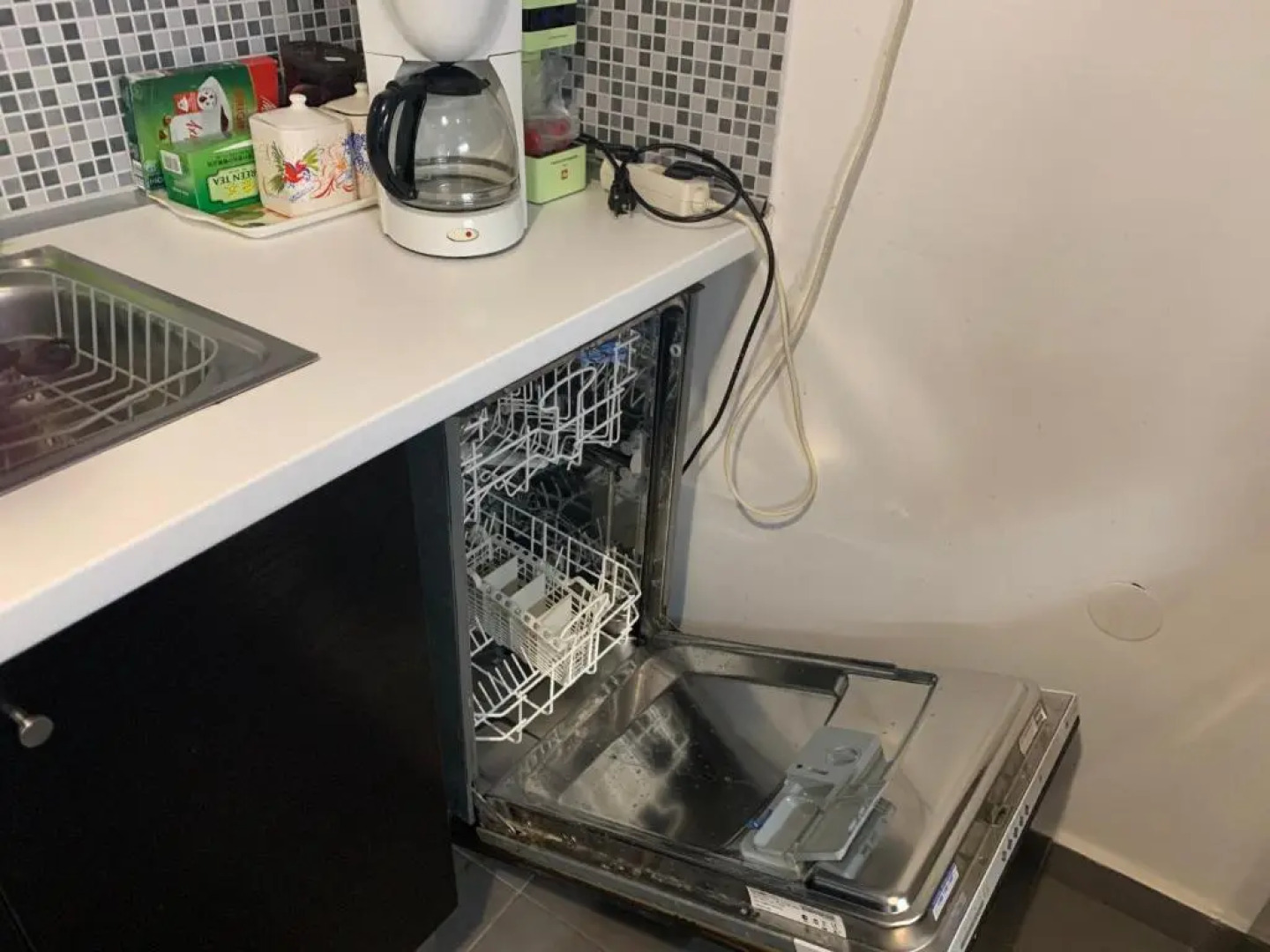 Awesome Home 3' from Metro (M3) Station Agia Paraskevi