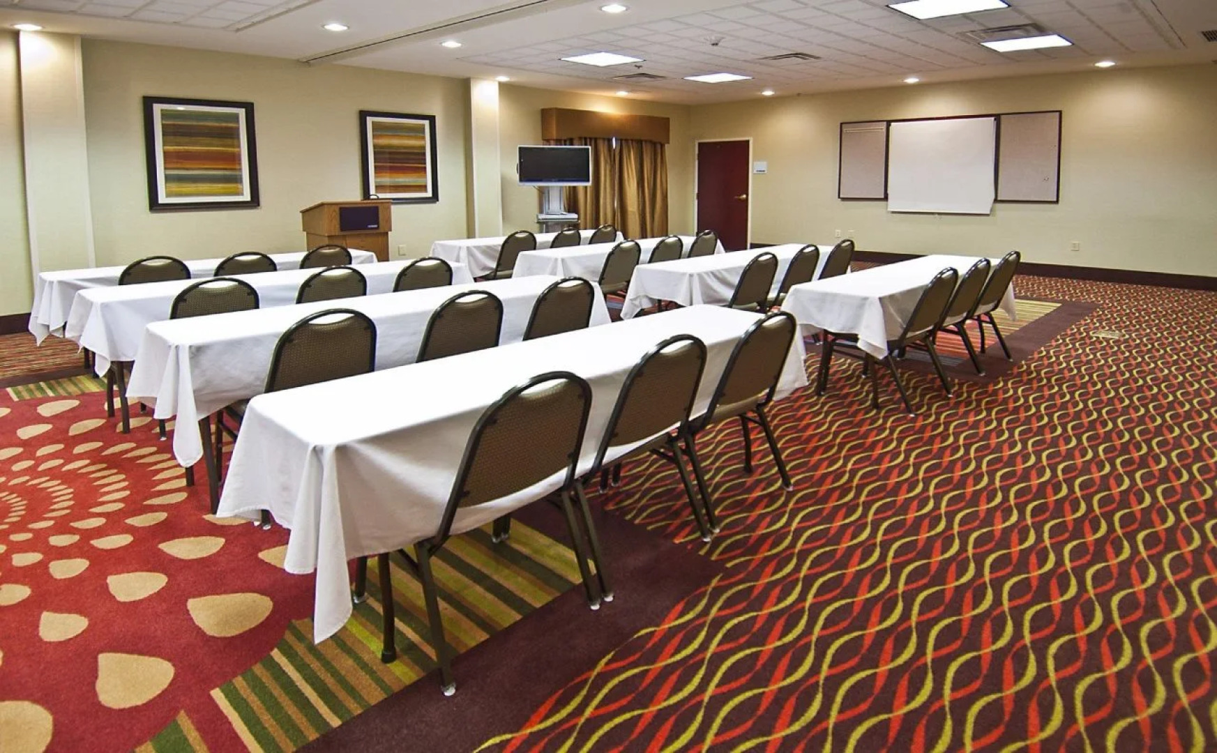 Holiday Inn Express Hotel & Suites Tupelo by IHG