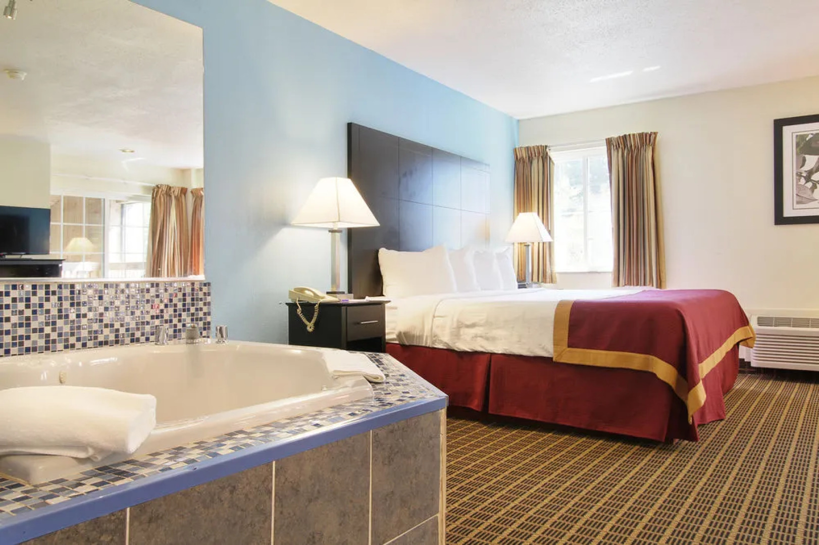 Baymont Inn & Suites Muskegon