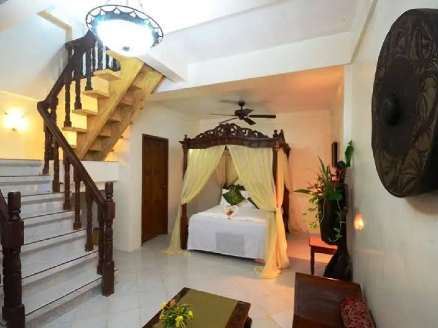 Royal Oberoi Resort Hotel