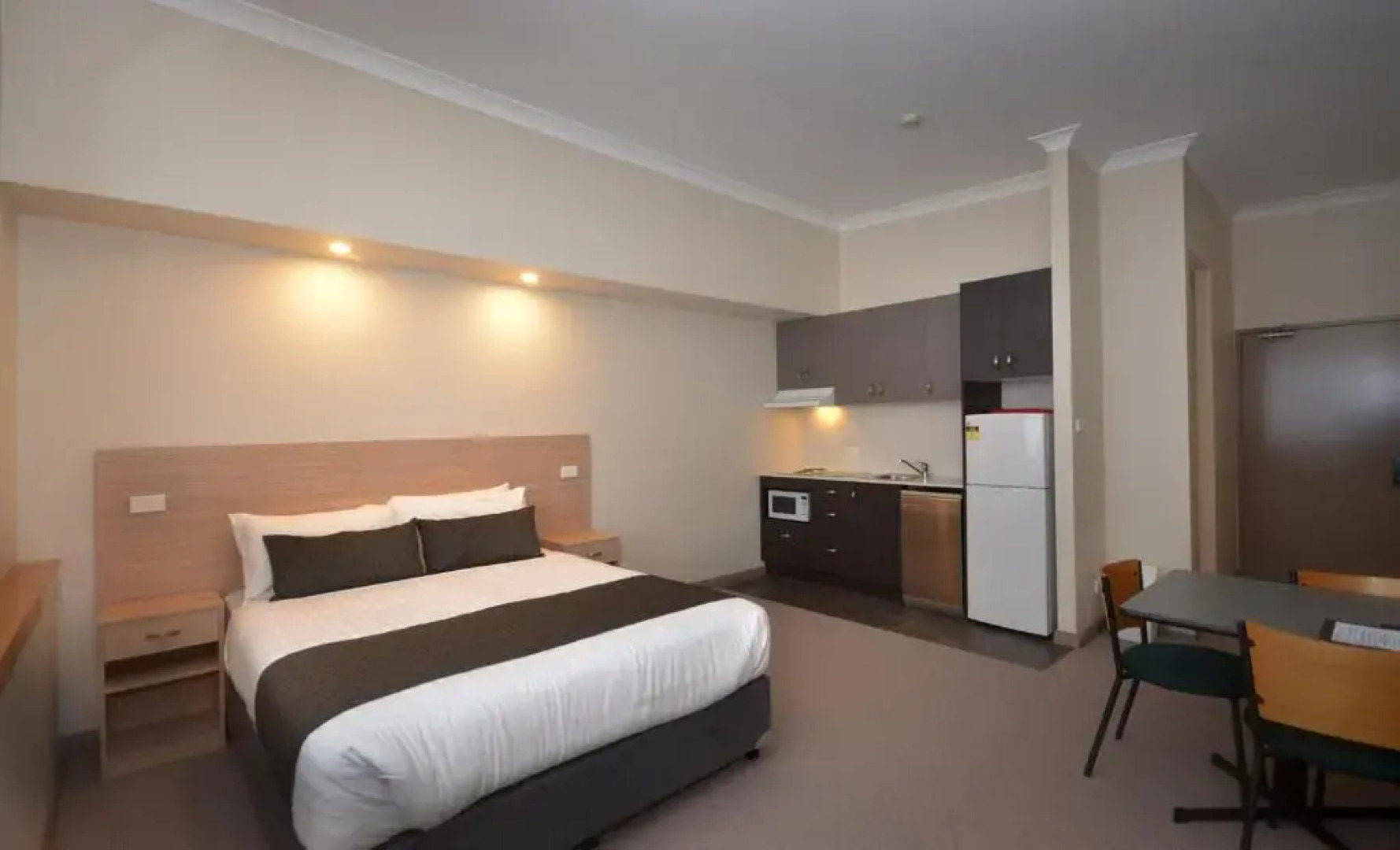 Smiggins Hotel & Chalet Apartments