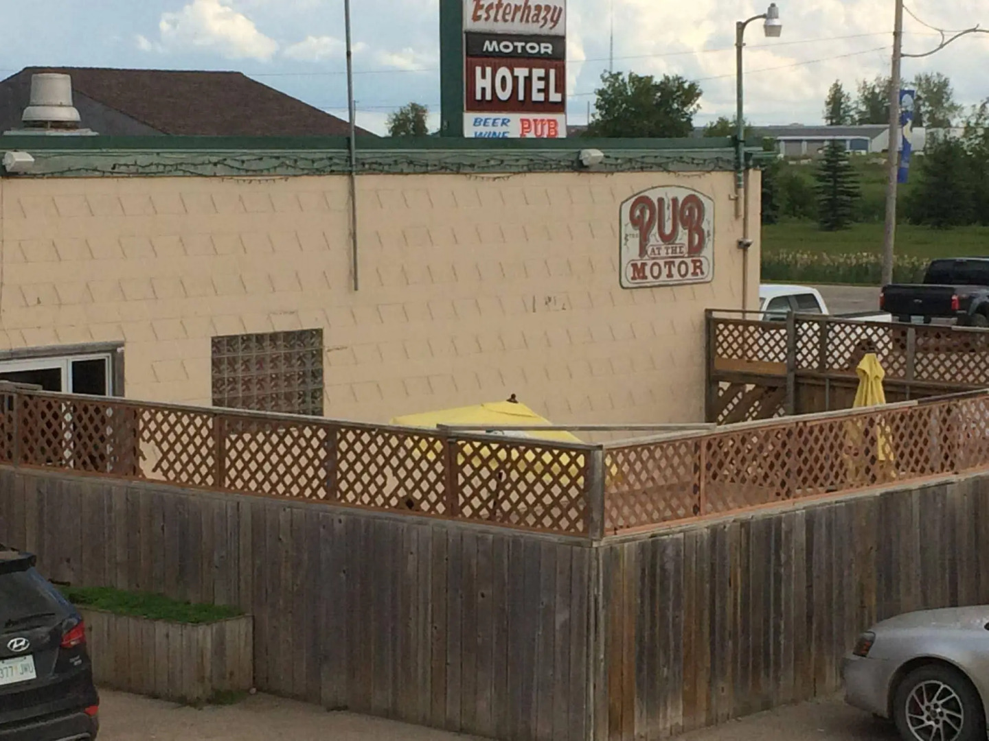 Esterhazy Motor Hotel