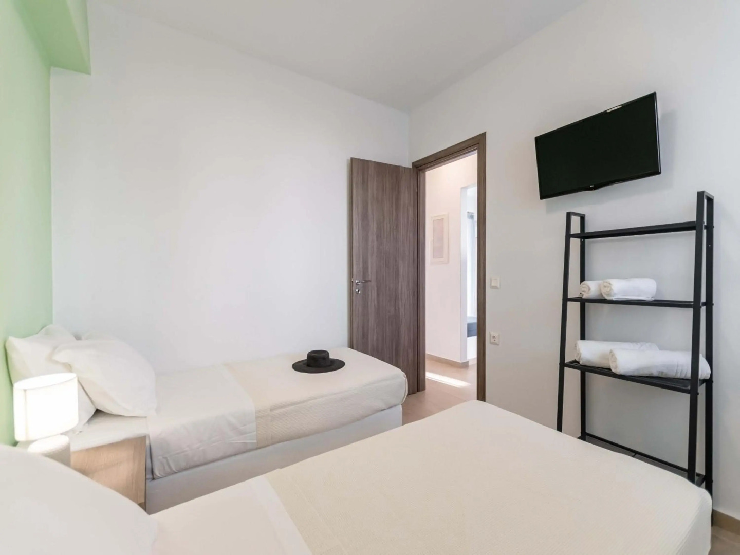 Evripus Suites Hotel