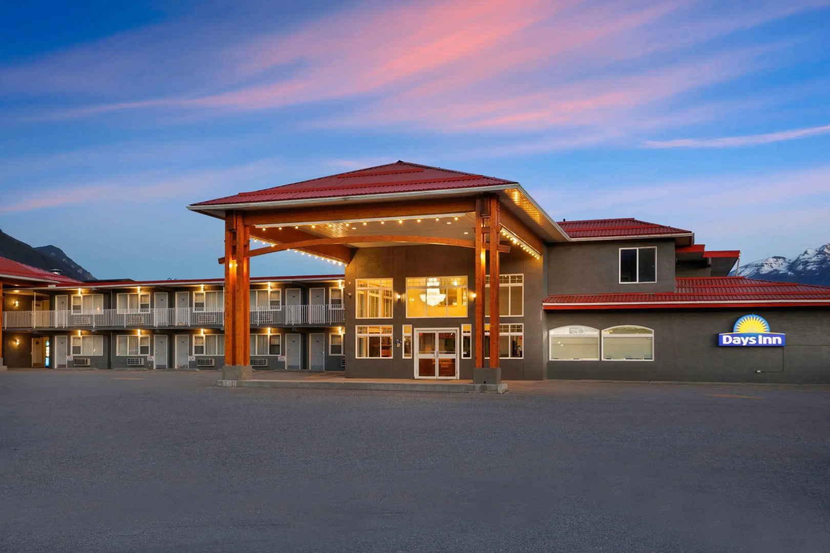 Days Inn by Wyndham Golden