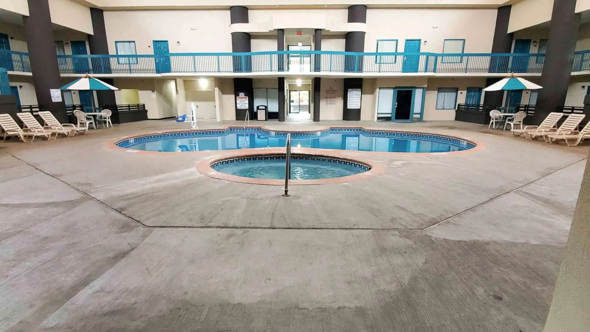 Motel 6 Savannah, GA- Gateway & I-95