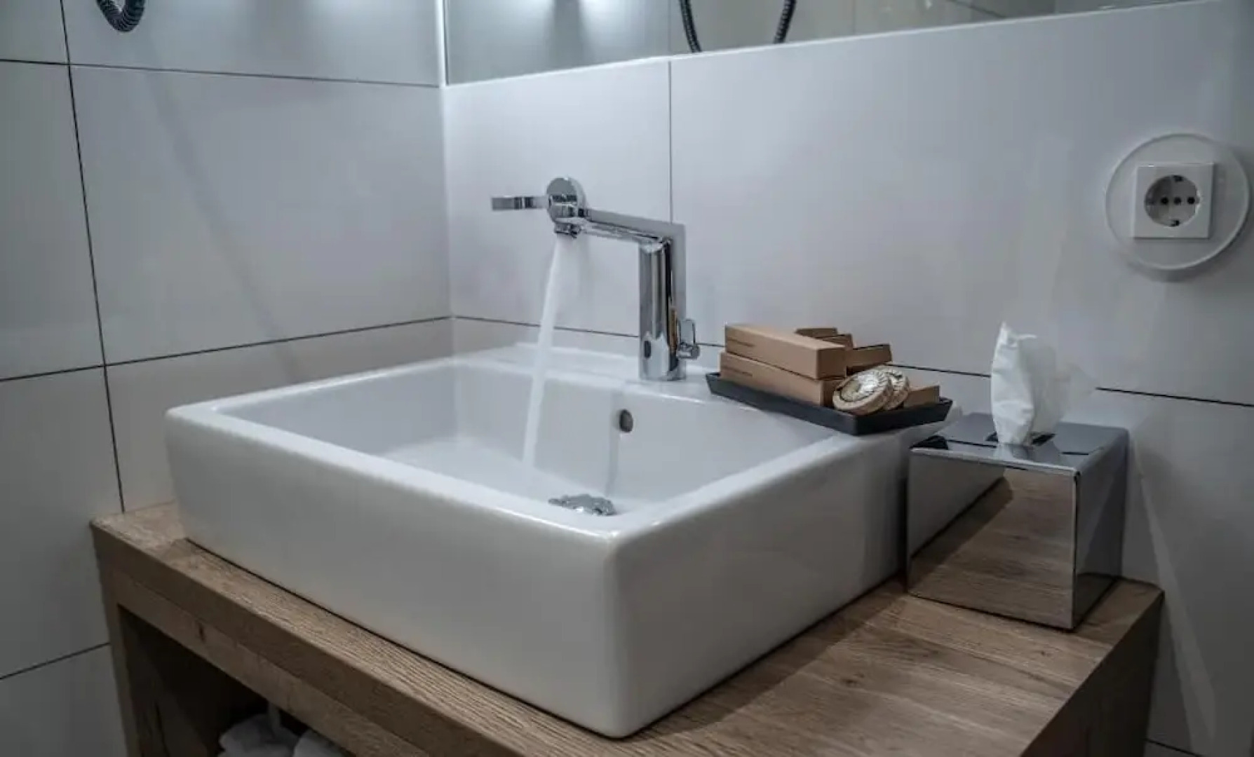 Aeronaut Serviced Apartments powered by Pearl1