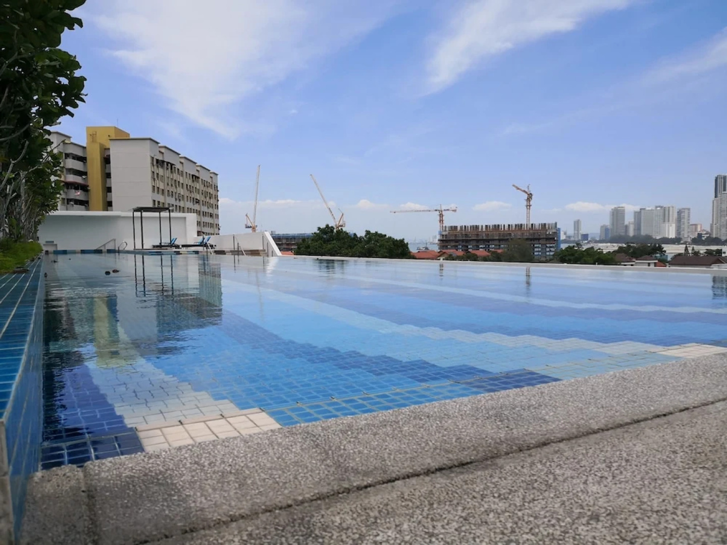 3BR Seaview Suite Gurney Drive