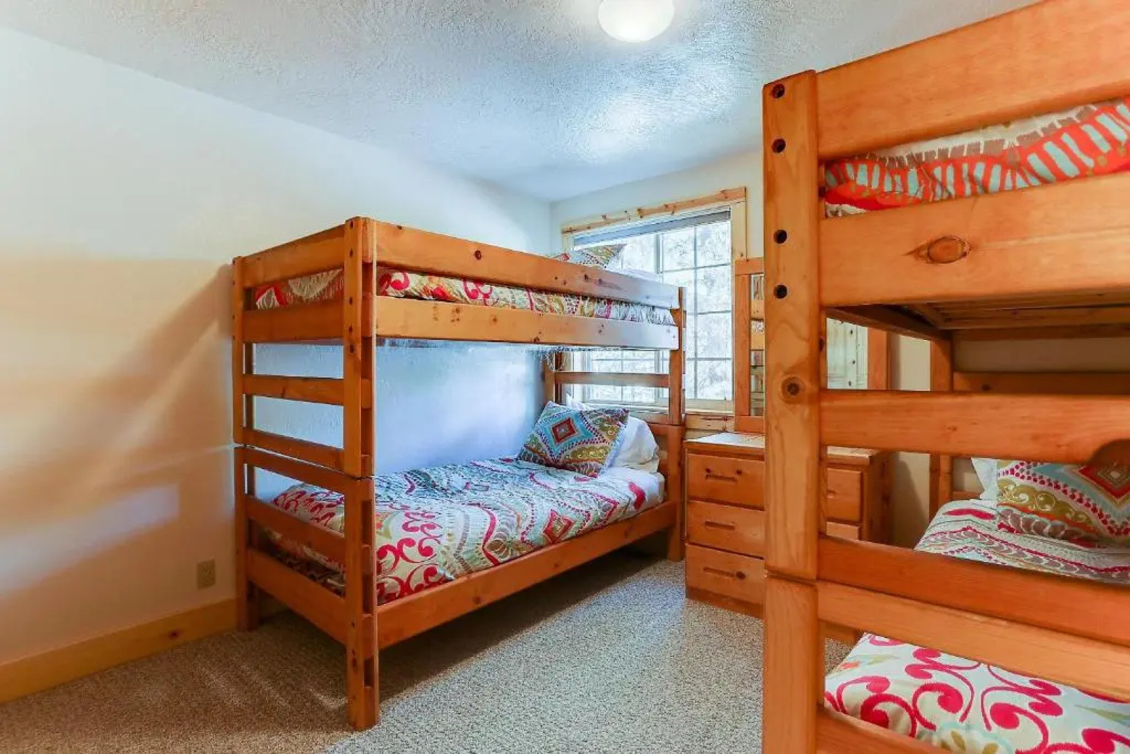 3 Mt. Baker-AC-Hot Tub-4BR/3BA