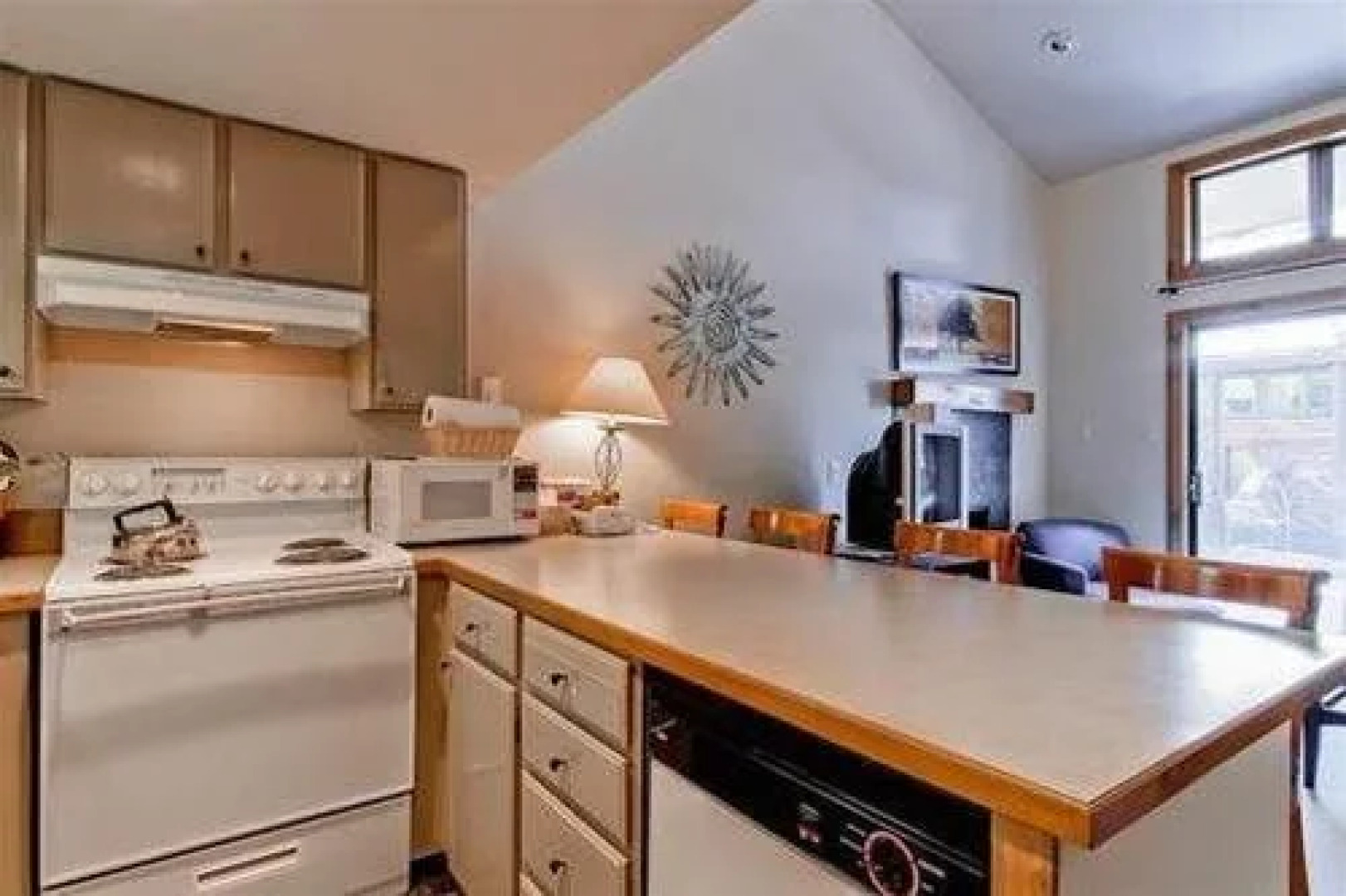 Snowrun in Warm Springs by Alpine Lodging