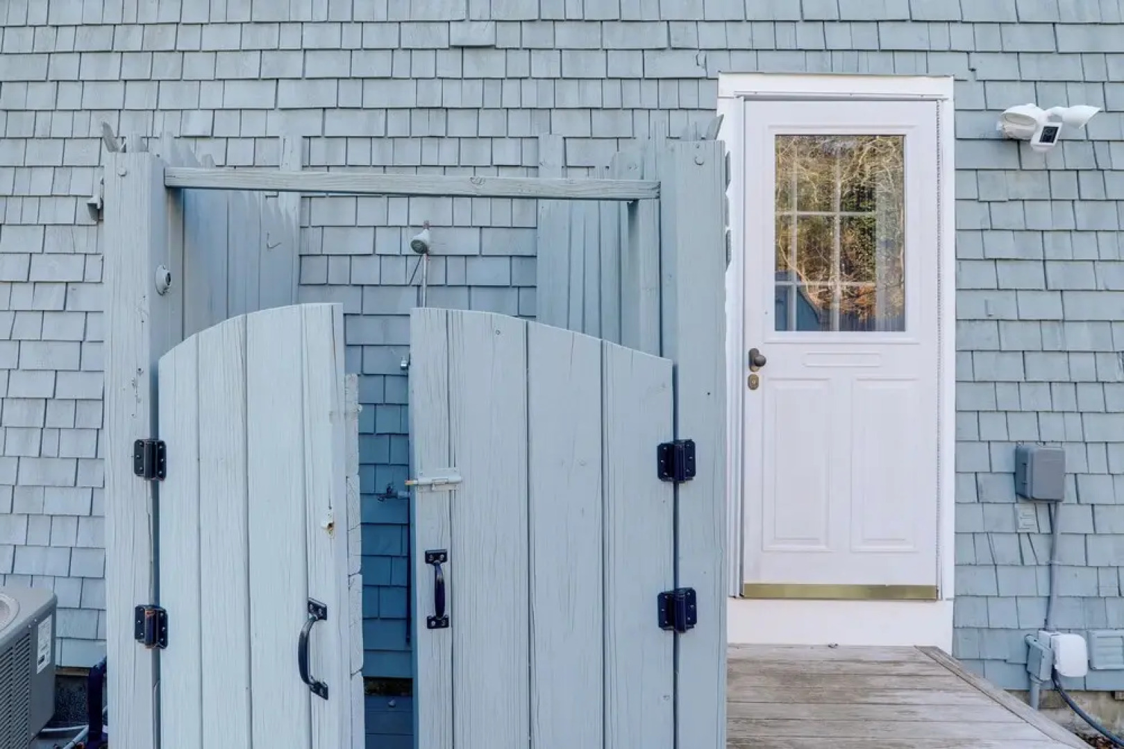 Private Pool & Screened Deck: Mashpee Home!