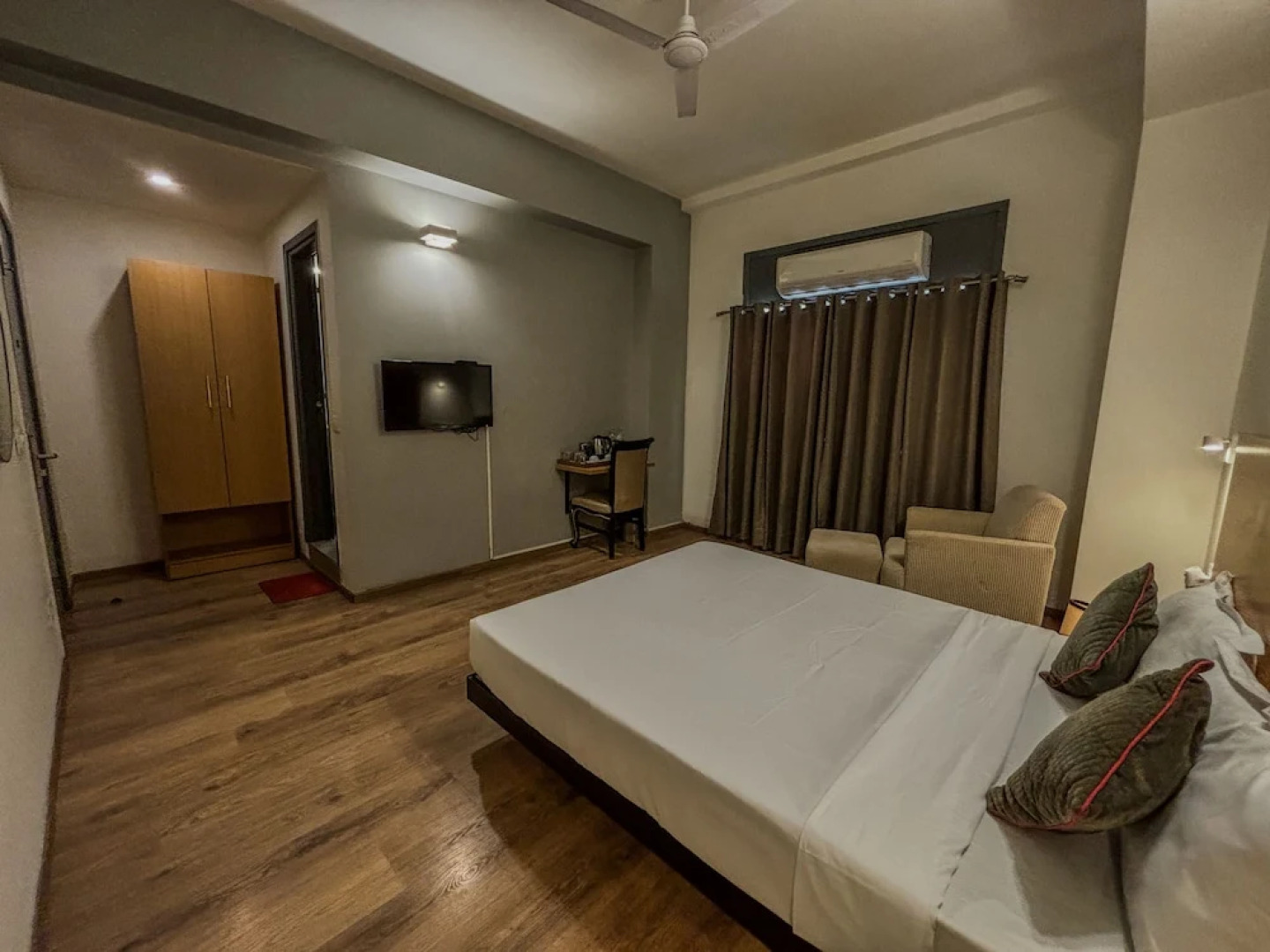 The Grand Hotel Bizzotel