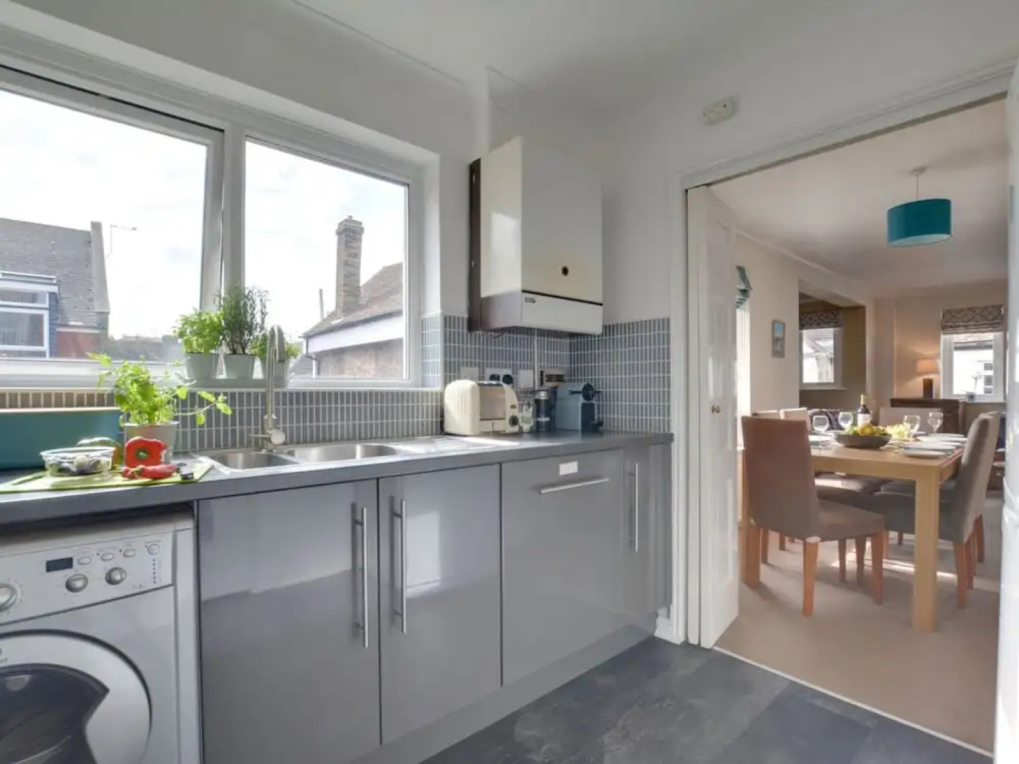 Spacious Apartment in the Port City of Sandwich With the Medieval Cinque Port