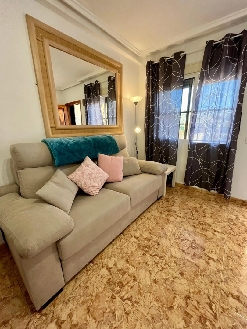 Winter sun apartment with pool access