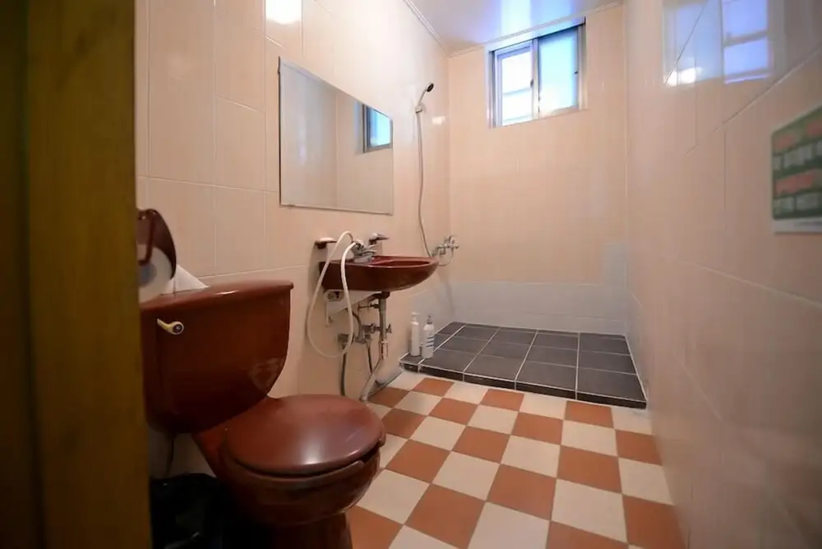 Jirisan Valley Pension