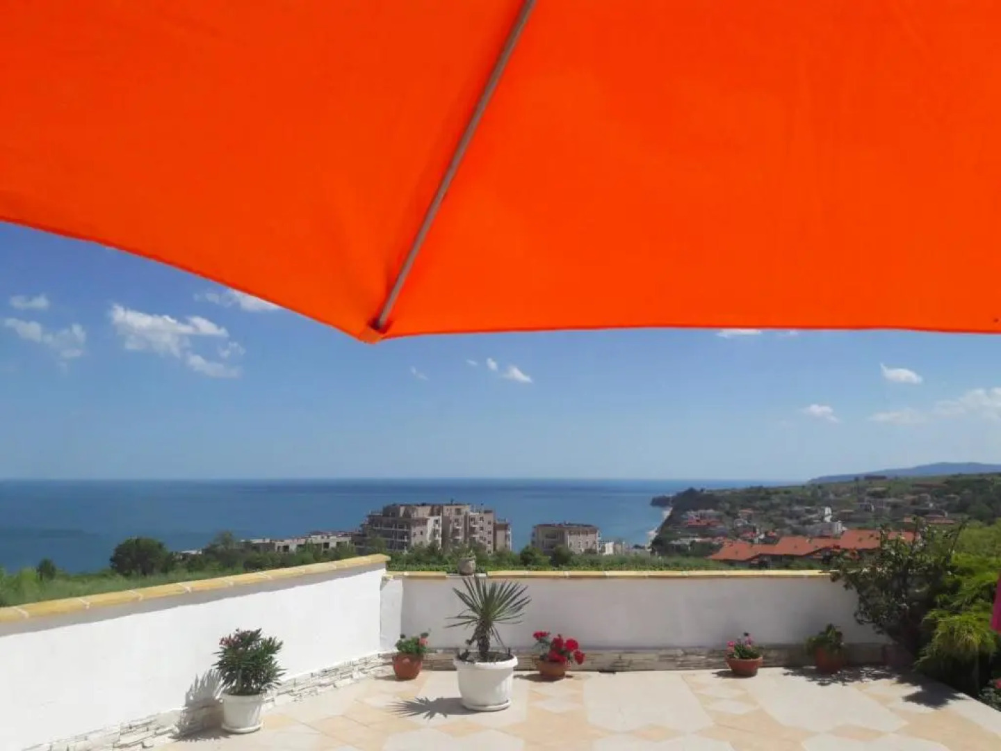 Villa Byala Grape House